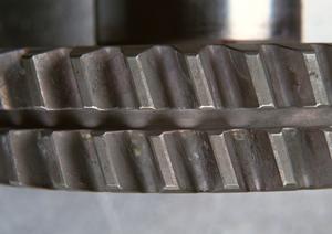 高精度な膜厚測定を実現する蛍光X線検査技術の選び方と導入ポイント